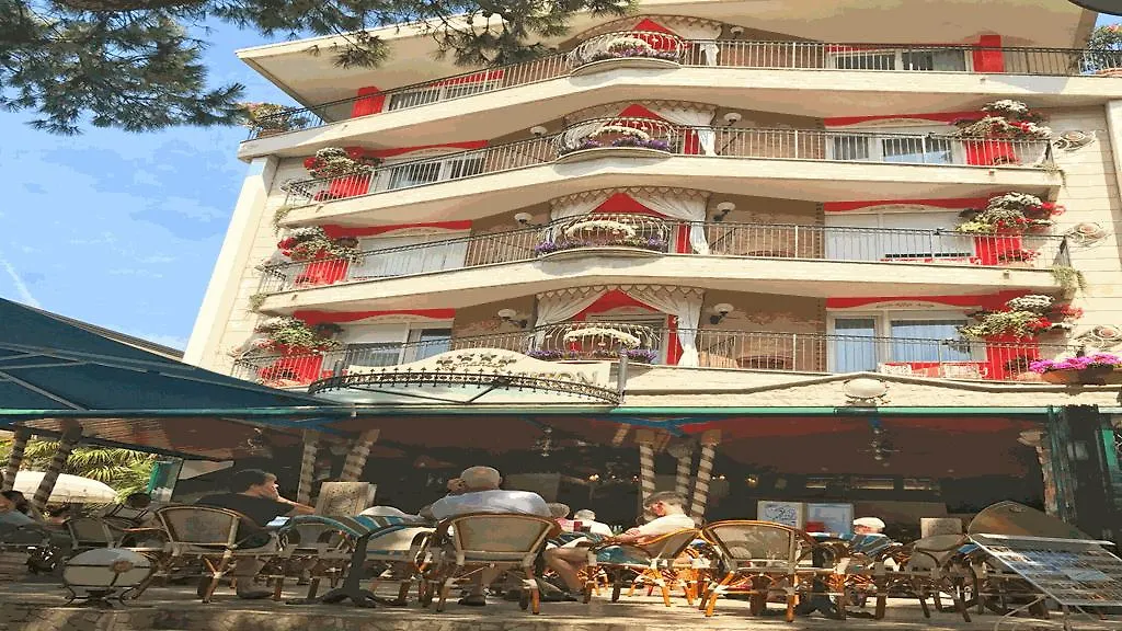 Milton Boutique Hotel Jesolo 4*,
